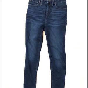 Like new madewell 28T curvy high rise jeans